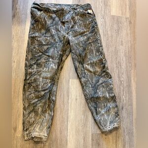Rare 90’s Carhartt jeans Camouflage Pants Size 38 men’s vintage camo hunting